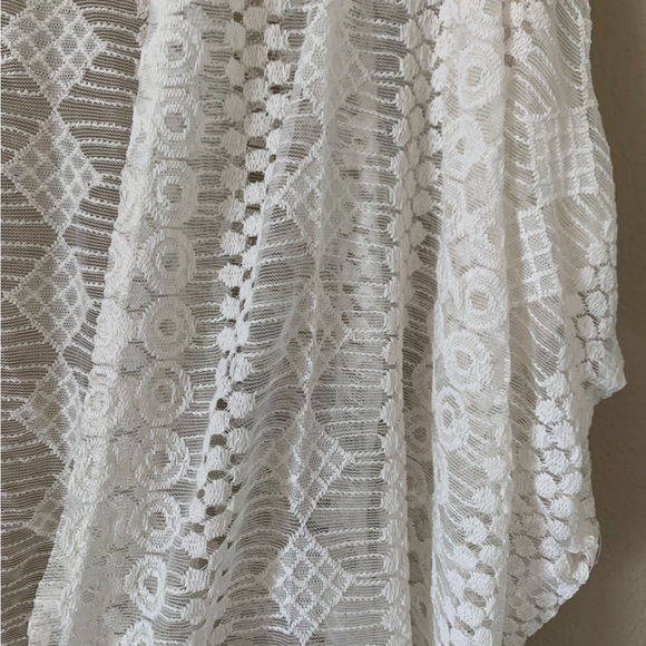 Women’s White/Cream Lace CoverUp SIZE L NWOT - Picture 5 of 8